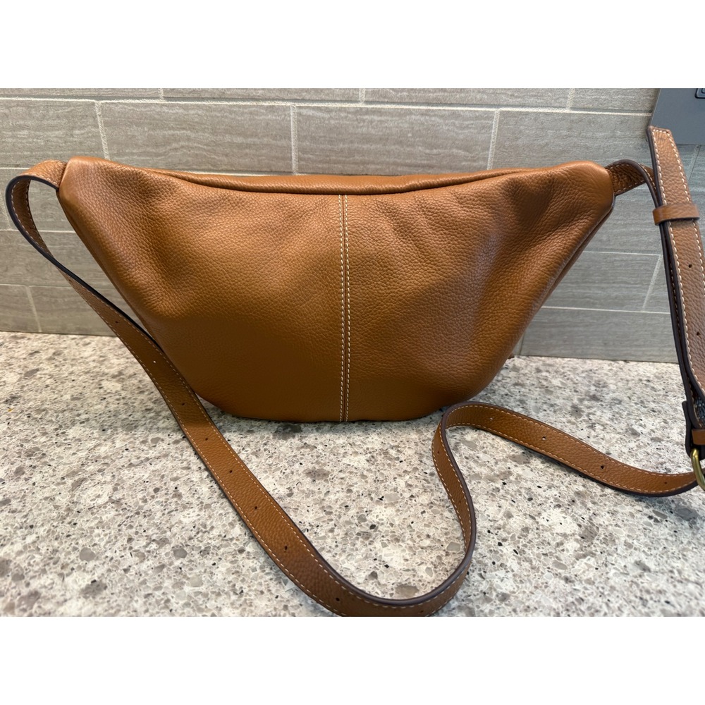 Lucky Brand 100% Leather Feyy Camel Sling Bag Crossbody Daypack/Travel Small - Picture 4 of 7
